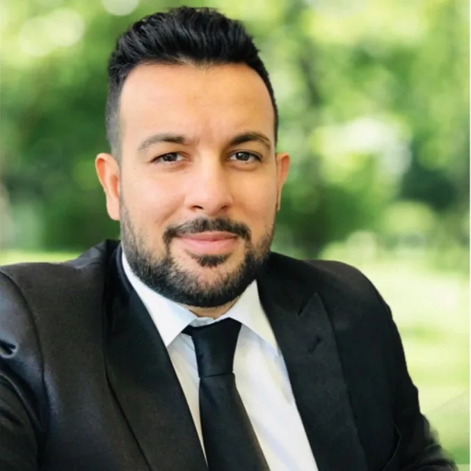 Ögüen Baba, Founder, Leads Navigator